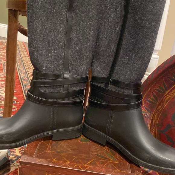 Great used condition felt/rubberr boots from Salvatore Ferragamo, Size 10 - Picture 5 of 8